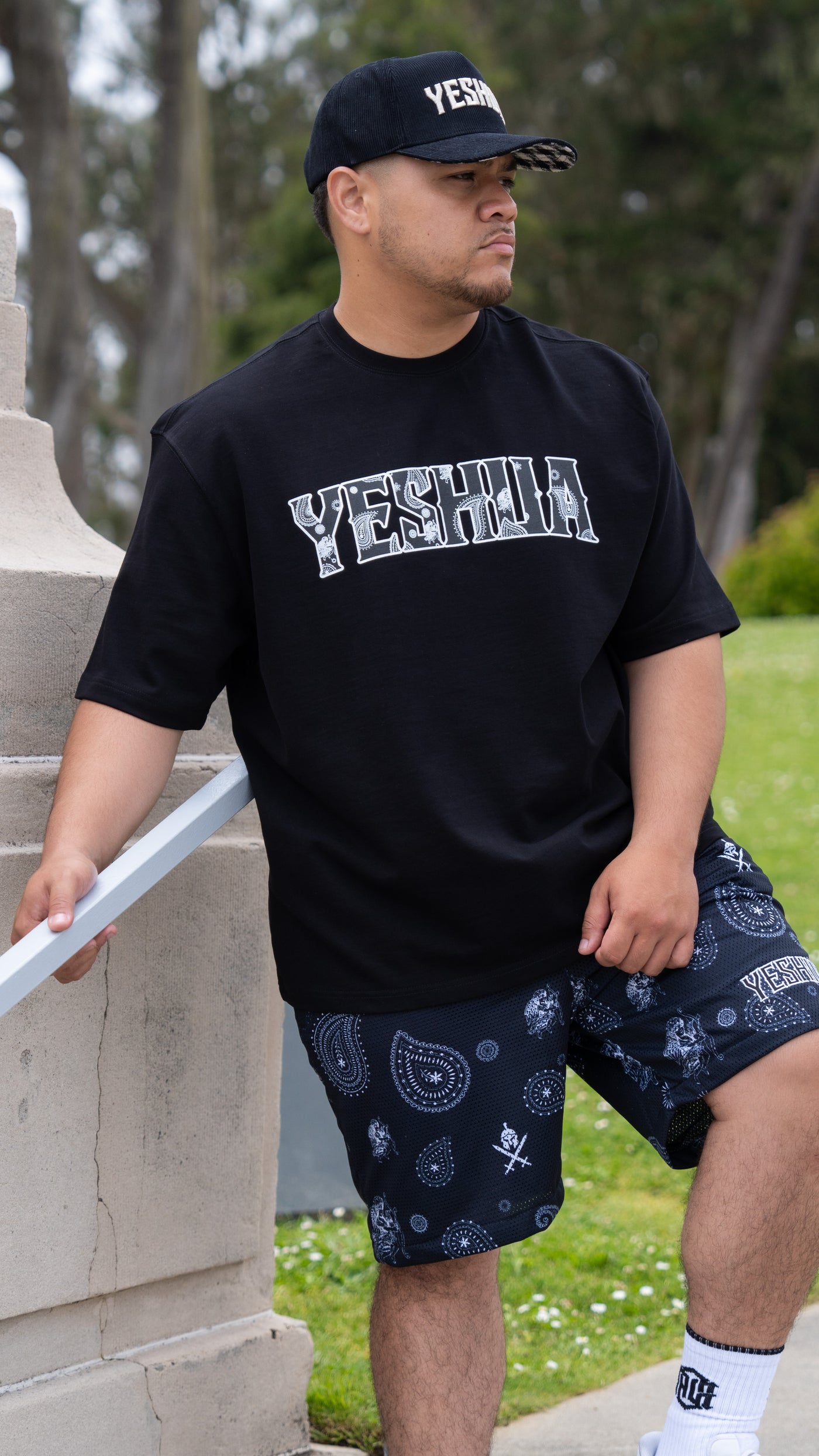 Yeshua Paisley Angel Oversize Tee - Black