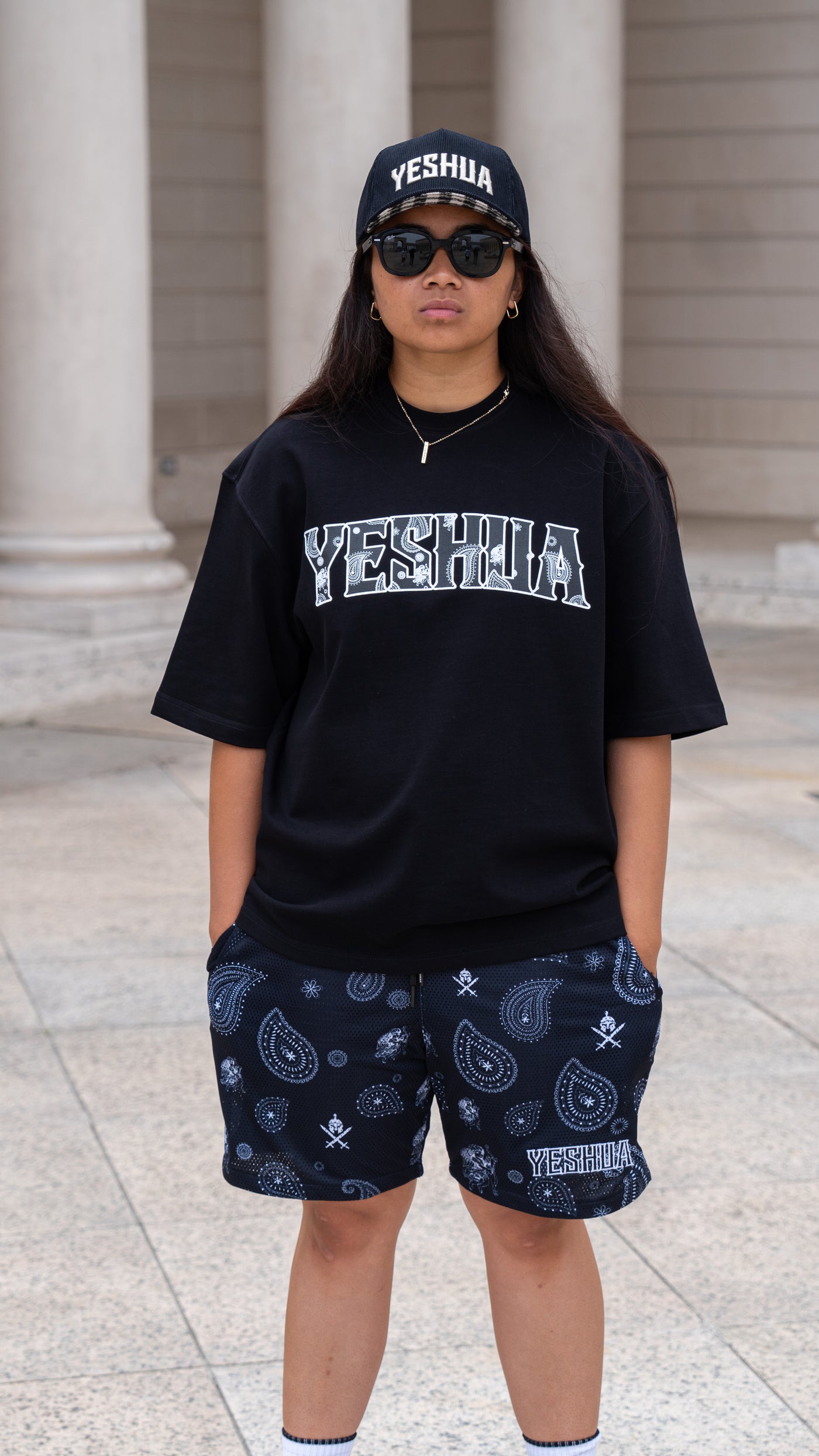 Yeshua Paisley Angel Oversize Tee - Black