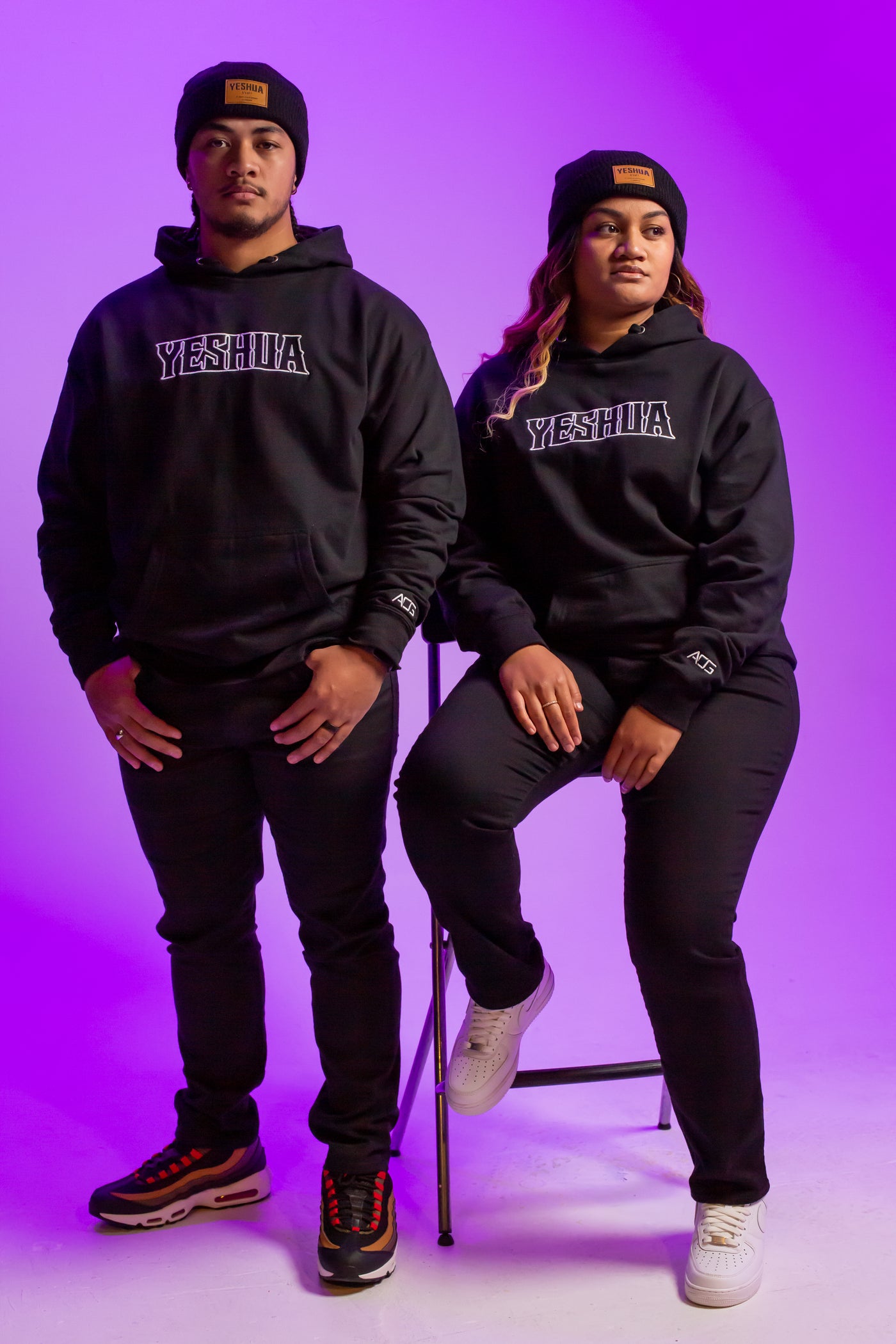 Yeshua Hoodie - Black